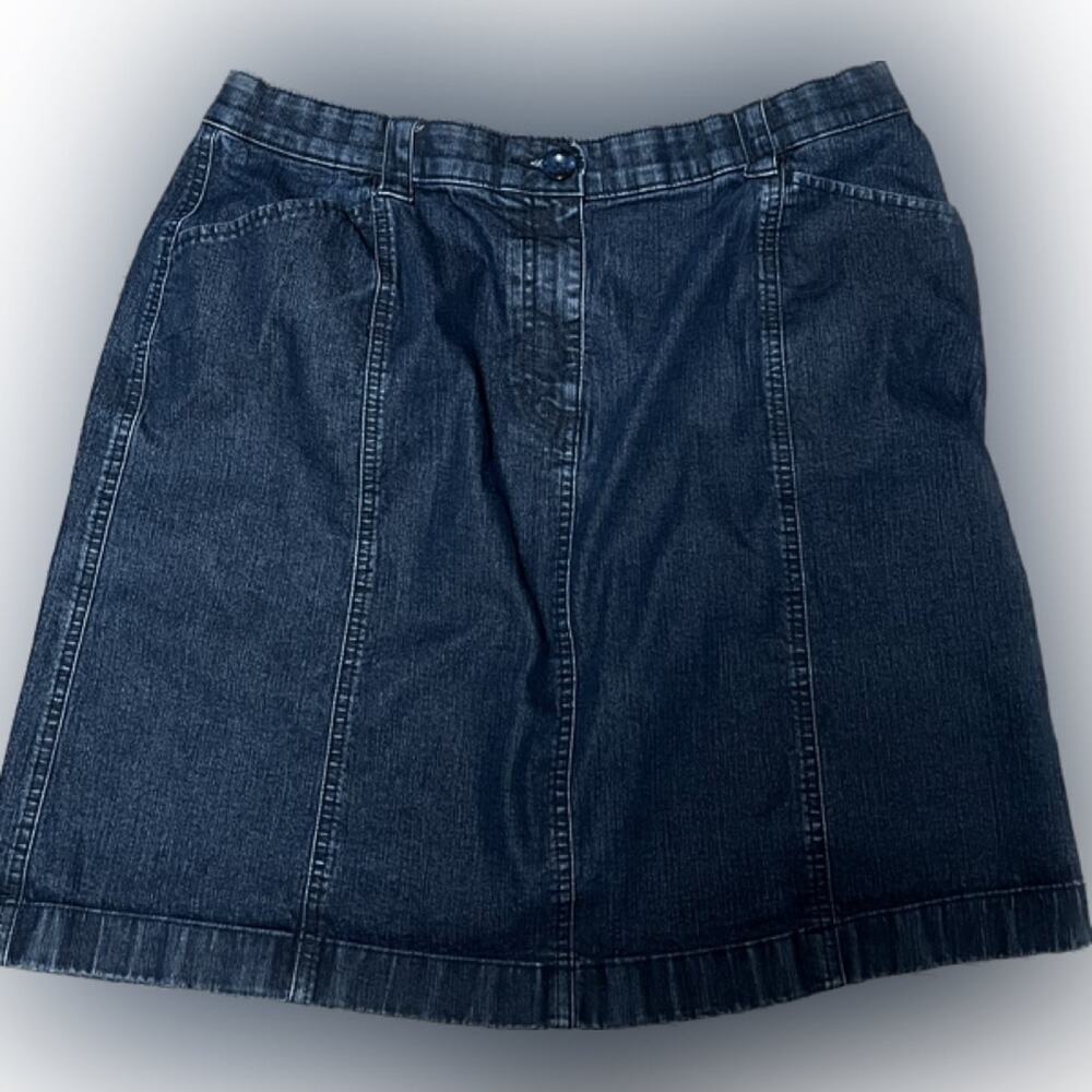 LL BEAN WOMENS JEAN SKIRT SIZE 16P MINT